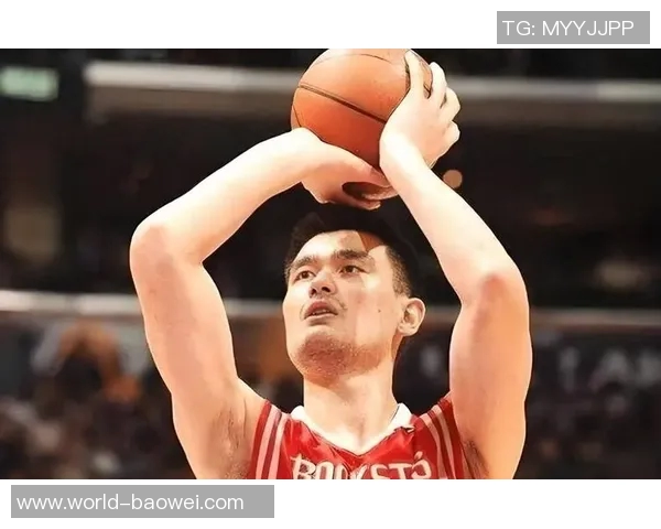 姚明与街球王阿尔斯通重聚合影引发球迷回忆与热议 姚明与街球王阿尔斯通重聚合影引发球迷回忆与热议