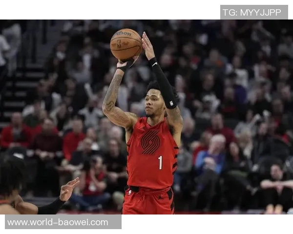 安芬尼西蒙斯谈比赛中与普里查德的适应与交流经验分享