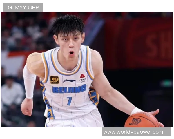 曾凡博半场替补表现抢眼3分6秒内完成1次抢断与2次犯规 曾凡博半场替补表现抢眼3分6秒内完成1次抢断与2次犯规