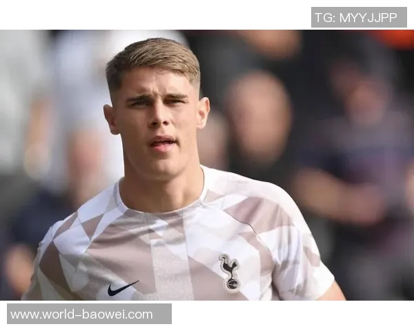 范迪克强调面对曼联是提升球队表现的重要机会 范迪克强调面对曼联是提升球队表现的重要机会